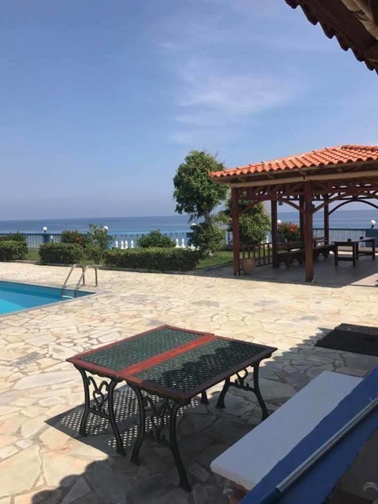 Cypriana Apartments Макригиалос Экстерьер фото